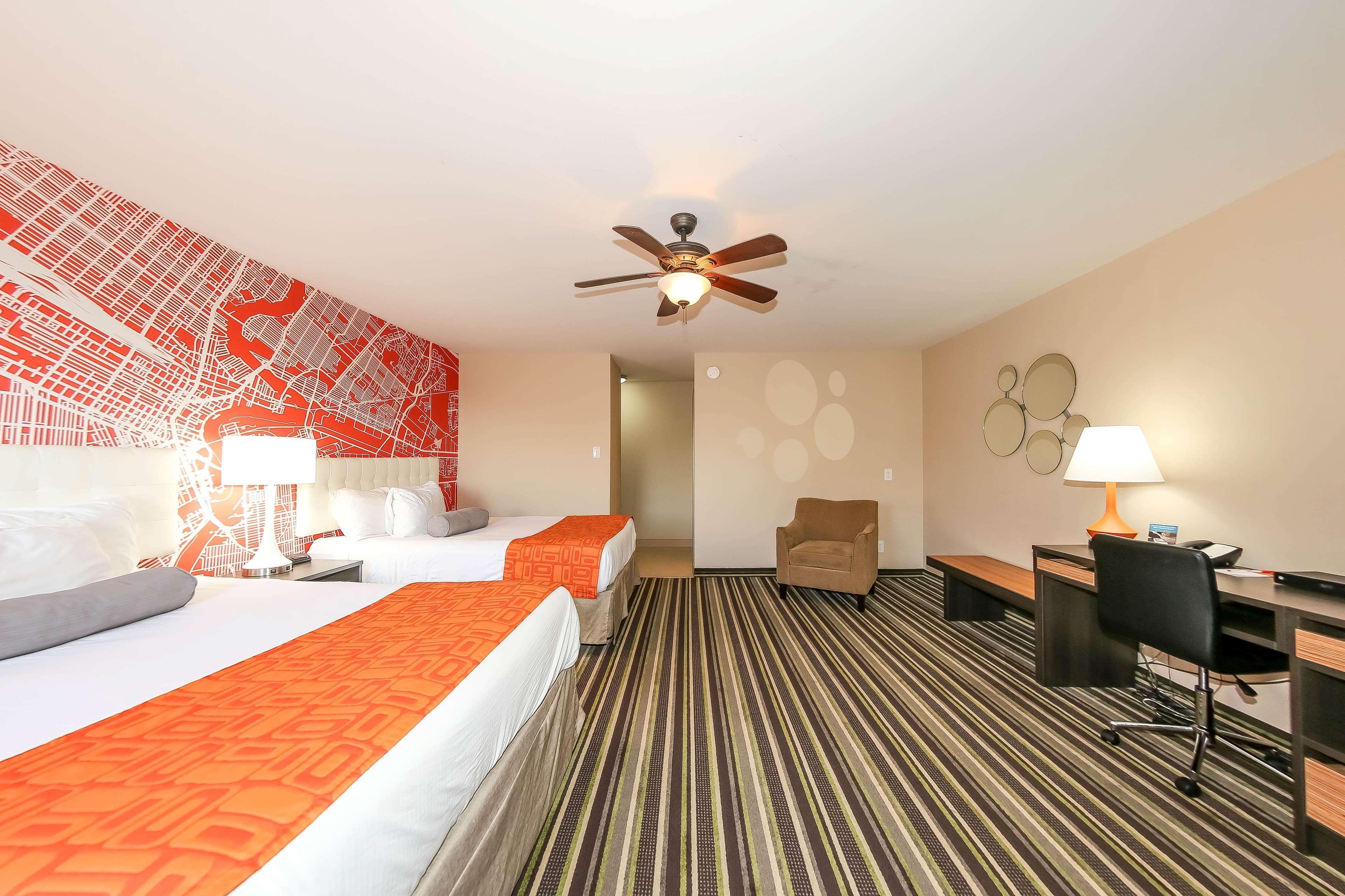 Howard Johnson By Wyndham Winnipeg West Экстерьер фото
